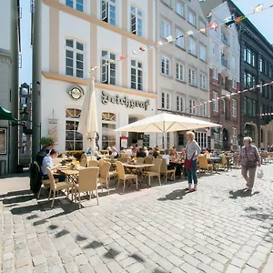 In Der Hamburger Altstadt Contactless Check In Hamburg